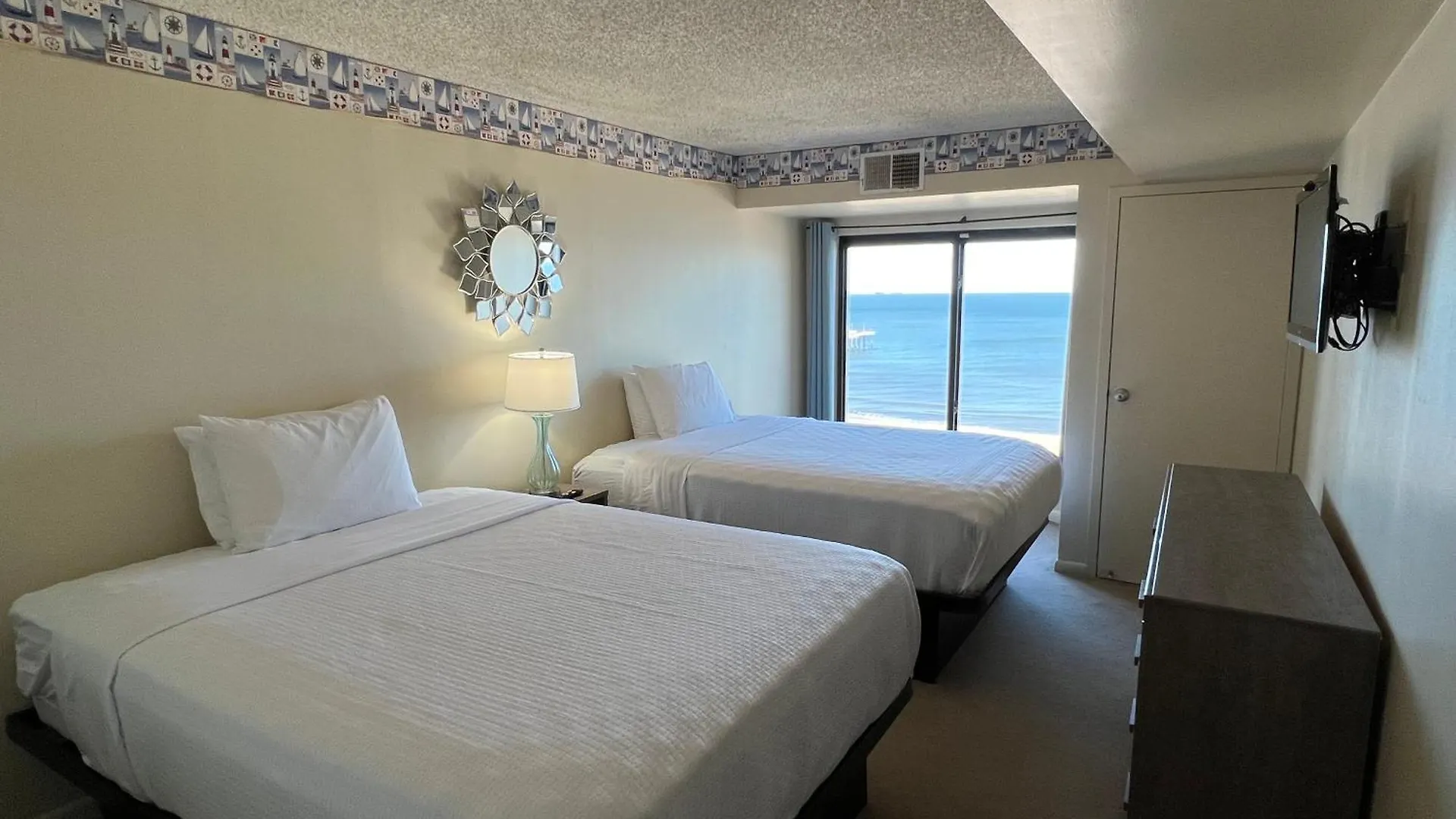 Resort The Colony At Virginia Beach